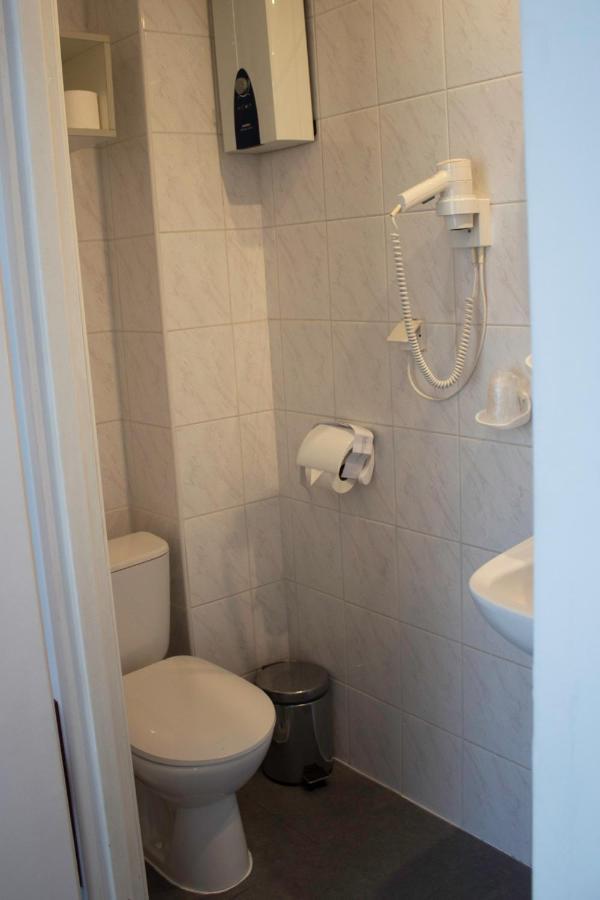 Elita Hotel & Restauracja อีวอนิตซ์-สโดรย ภายนอก รูปภาพ